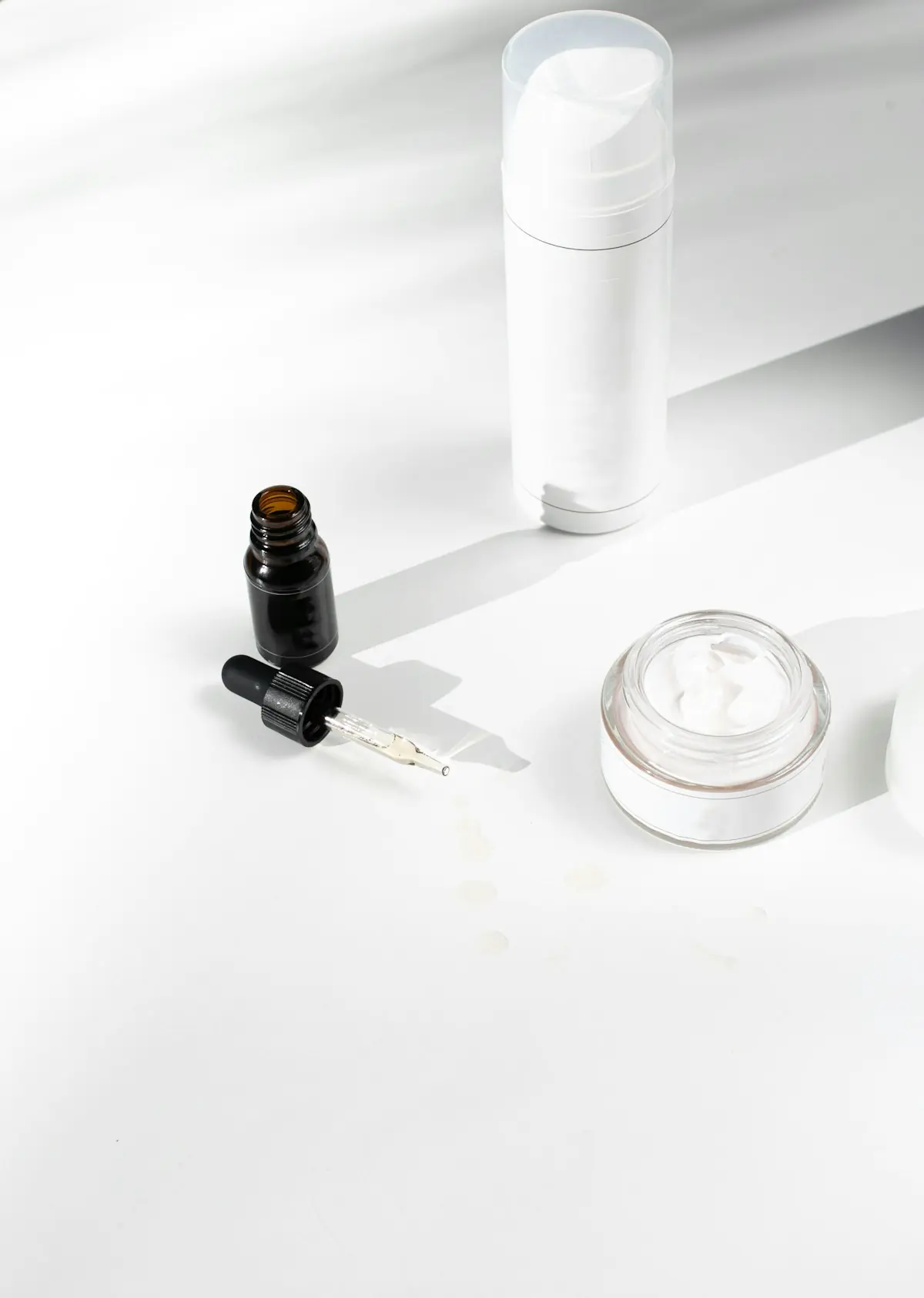 Ilustrativna fotografija: krema i serum